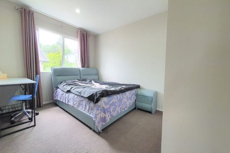 Photo of property in 27 Mulroy Place, Pinehill, Auckland, 0632