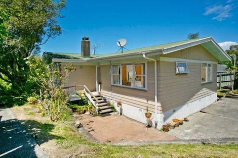 Photo of property in 36 Woodside Avenue, Northcote, Auckland, 0627