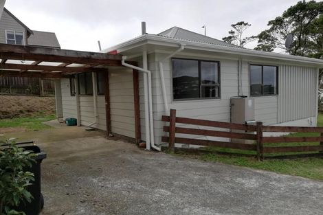 Photo of property in 105 Thurleigh Grove, Karori, Wellington, 6012