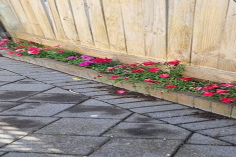 Photo of property in 1/7 Thurston Place, Bucklands Beach, Auckland, 2012