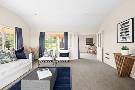 Photo of property in 122 Kopanga Heights Lane, Havelock North, 4130