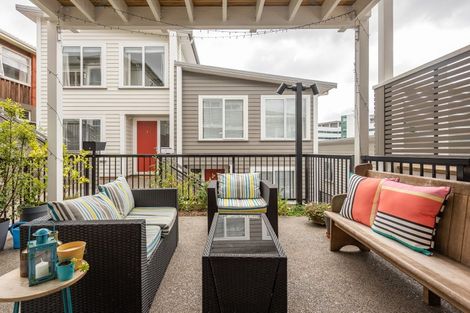 Photo of property in 6/239 Adelaide Road, Newtown, Wellington, 6021