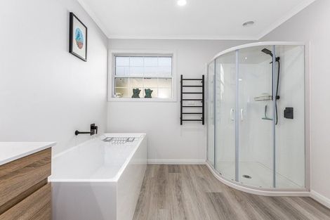 Photo of property in 84 Navigation Drive, Whitby, Porirua, 5024