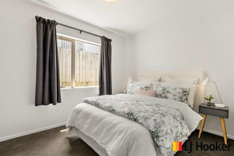 Photo of property in 37 Senator Drive, Manurewa, Auckland, 2105