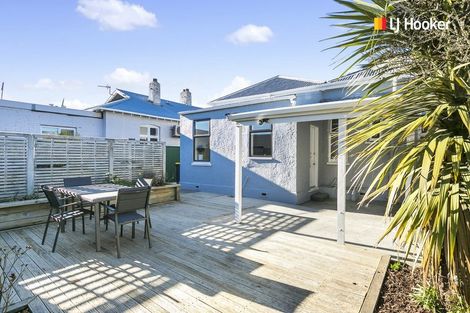 Photo of property in 40 Hargest Crescent, Saint Kilda, Dunedin, 9012