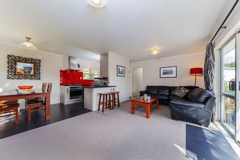 Photo of property in 18 Garton Drive, Massey, Auckland, 0614