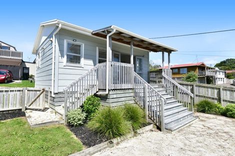 Photo of property in 12a Matai Road, Stanmore Bay, Whangaparaoa, 0932
