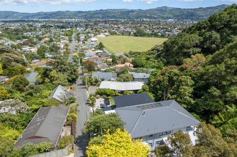 Photo of property in 212a Whites Line East, Waiwhetu, Lower Hutt, 5010