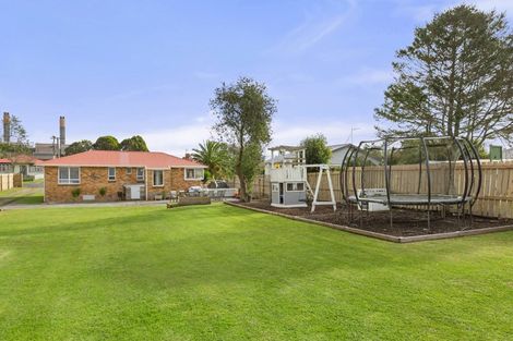 Photo of property in 136 Hakanoa Street, Huntly, 3700