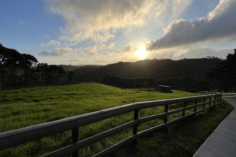 Photo of property in 185 Zanders Road, Helensville, Waimauku, 0882
