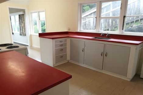 Photo of property in 59 Tannadyce Street, Strathmore Park, Wellington, 6022