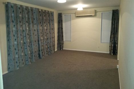 Photo of property in 17 Mckellar Place, Hornby, Christchurch, 8042