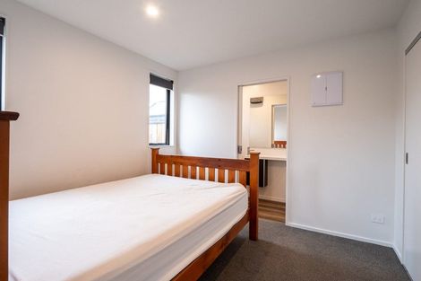 Photo of property in 3 Bale Road, Jacks Point, 9371