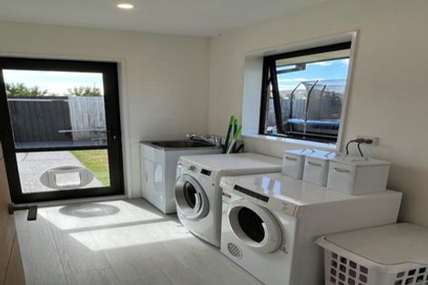 Photo of property in 39 Andesite Drive, Rolleston, 7614