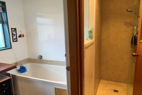 Photo of property in 90-94 Tenby Street, Wanaka, 9305