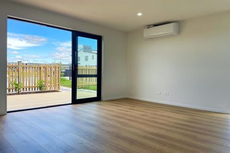 Photo of property in 4 Harikoa Way, Karaka, 2113