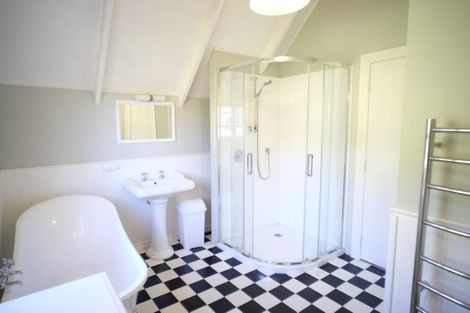 Photo of property in 28 Albatross Close, Whitby, Porirua, 5024