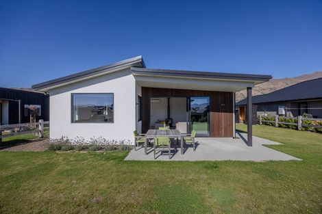 Photo of property in 25 Campbell Road, Wanaka, 9305