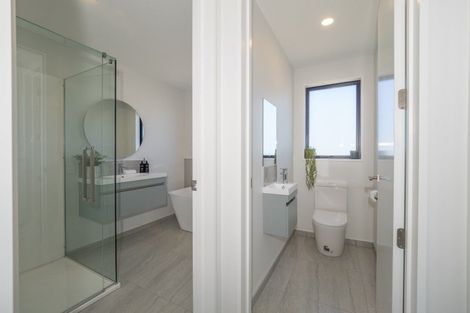 Photo of property in 14 Village Green Drive, Huntingdon, 7774