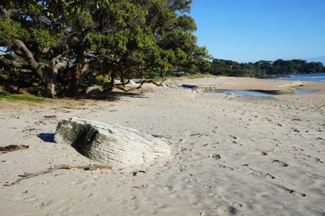 Photo of property in 1232 Cove Road, Langs Beach, Waipu, 0582