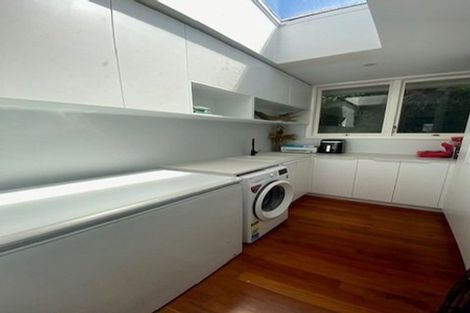 Photo of property in 63 Mana View Road, Paremata, Porirua, 5026