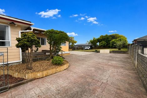 Photo of property in 23 Balloch Street, Randwick Park, Auckland, 2105