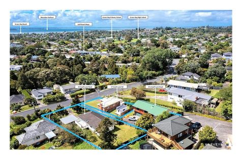 Photo of property in 35 South Lynn Road, Titirangi, Auckland, 0604