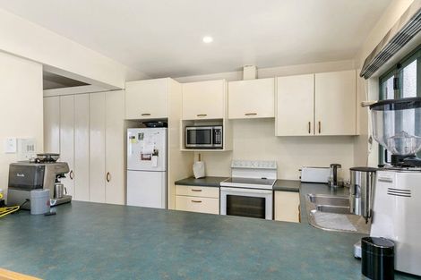 Photo of property in 1 Oak Grove, Mount Cook, Wellington, 6011