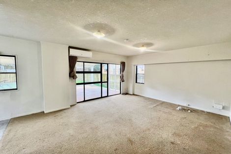 Photo of property in 4/133 Ennis Avenue, Pakuranga Heights, Auckland, 2010