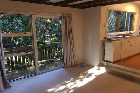 Photo of property in 33 Reynolds Place, Torbay, Auckland, 0630
