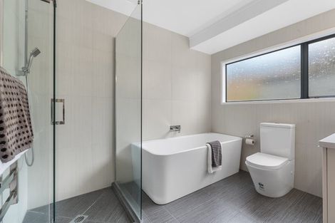 Photo of property in 129 Stapleford Crescent, Browns Bay, Auckland, 0630