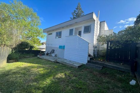 Photo of property in 56 Zita Maria Drive, Massey, Auckland, 0614