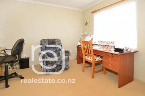 Photo of property in 4 Neaptide Close, Red Beach, 0932