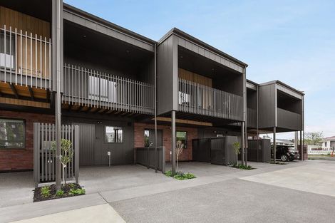 Photo of property in 2/3 Vesty Avenue, Hillcrest, Hamilton, 3216