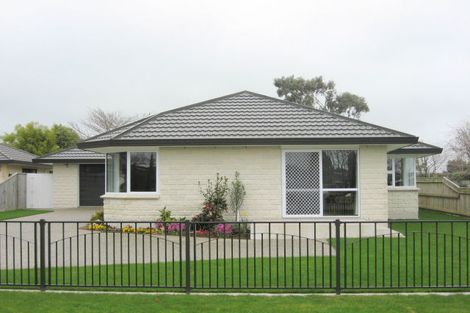 Photo of property in 682 Queen Street East, Levin, 5510