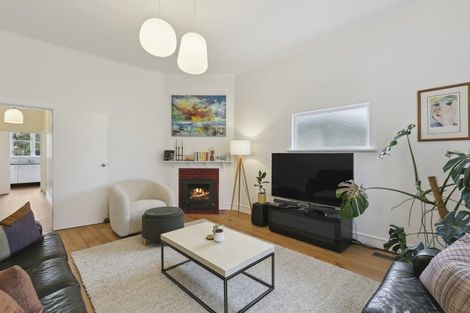 Photo of property in 47 Eden Street, Island Bay, Wellington, 6023