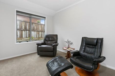 Photo of property in 27 Ballintoy Park Drive, Welcome Bay, Tauranga, 3175