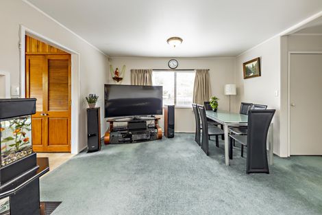 Photo of property in 2/80 Glengarry Road, Glen Eden, Auckland, 0602