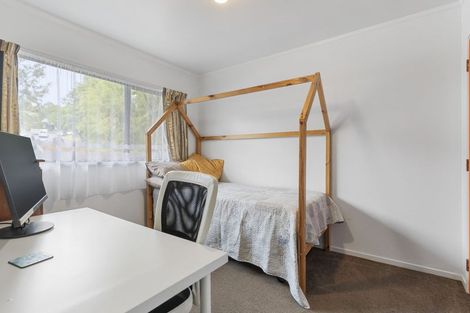 Photo of property in 1/37 Simon Ellice Drive, Bayview, Auckland, 0629