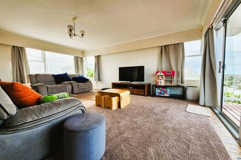 Photo of property in 54 Manuka Road, Glenfield, Auckland, 0629