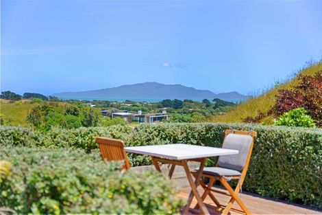 Photo of property in 104 Raukawa Road, Peka Peka, Waikanae, 5391