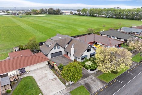 Photo of property in 113 John F Kennedy Drive, Milson, Palmerston North, 4414