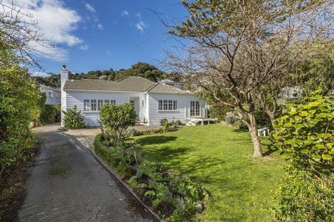 Photo of property in 15 Streatlam Crescent, Strathmore Park, Wellington, 6022