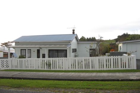 Photo of property in 41 Needles Street, Kaitangata, 9210