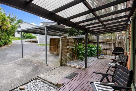 Photo of property in 1/39 Vina Place, Massey, Auckland, 0614