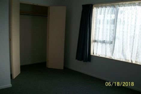 Photo of property in 1/10 Netherlands Avenue, Kelston, Auckland, 0602