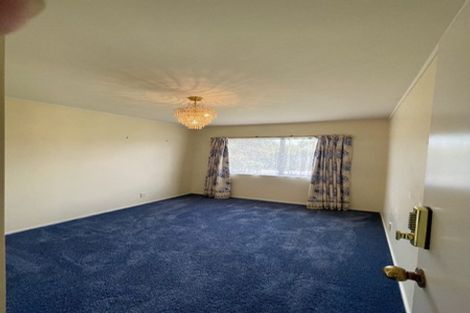 Photo of property in 15b Roberts Road, Te Atatu South, Auckland, 0610