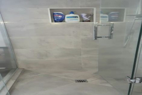 Photo of property in 12 Mallard Place, Unsworth Heights, Auckland, 0632