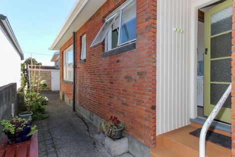 Photo of property in 2 Normanby Street, Fitzroy, New Plymouth, 4312