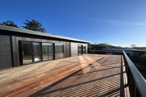 Photo of property in 25 Ocean Road, Surfdale, Waiheke Island, 1081